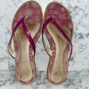 UGG AUSTRALIA Womens Size 8 Fuchsia Leather Flip Flops Slip On F30013A